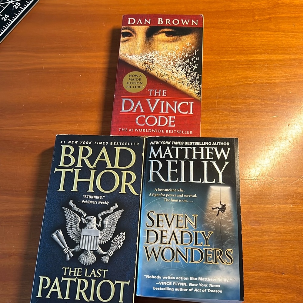 📌3 Bestseller Dan Brown - Da Vinci Code, Brad Thor - Patriot, Matthew Reilly